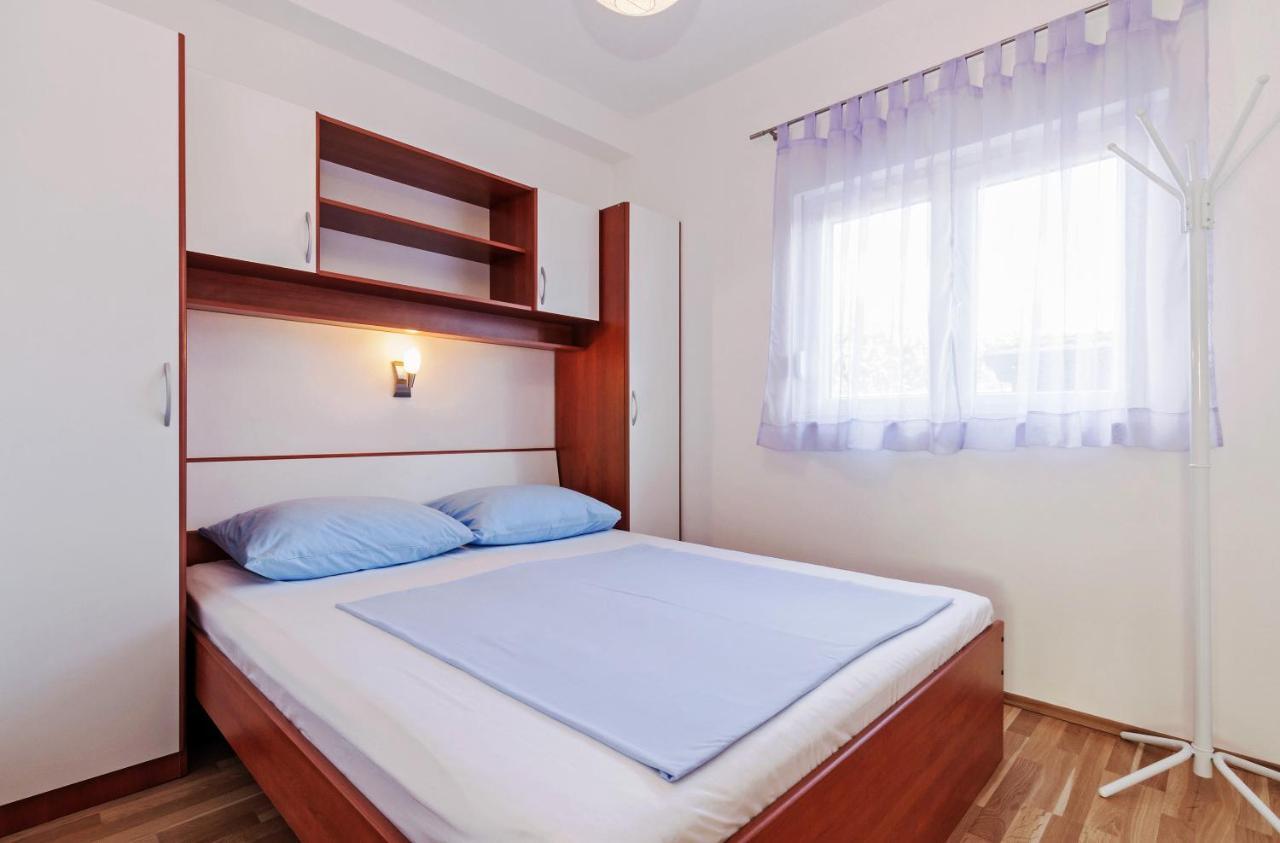 Apartment Marelja - Private Parking And Balcony Zadar Exterior foto